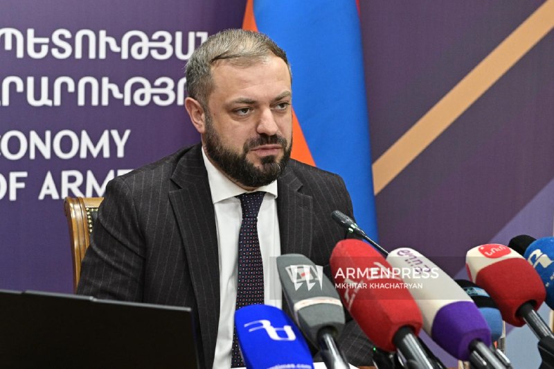 Минэкономики Армении опровергло фейк о письме Папояна Алиханову