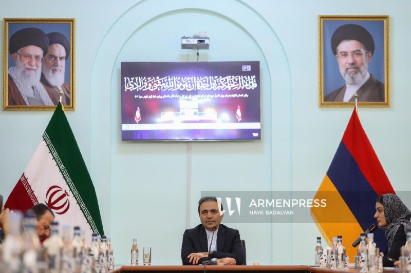 Посол Ирана: визит Пашиняна на прощание с Хаменеи подтверждает прочные связи Еревана и Тегерана