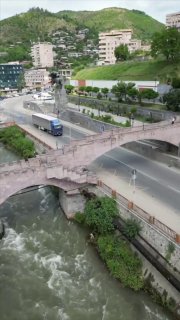 Зона отдыха у памятника Давиду Беку в городе Капан Сюникской области