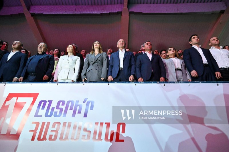 Блок «Армения» решил взять мандаты, полученные на выборах 7 июня