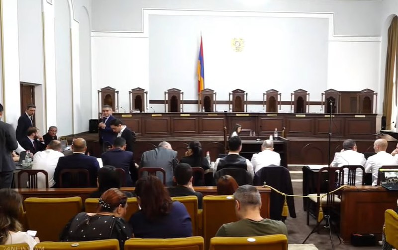 КС Армении начал рассмотрение жалоб на итоги выборов: оппозиция пытается делегитимизировать процесс