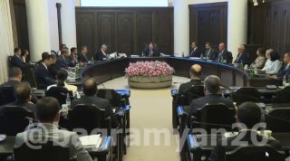 Правительство Армении выделит 3,14 млрд драмов на субсидирование экспорта тепличной продукции и фруктов
