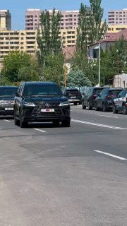 Пашинян посетил строительство «Парка жизни» в Ботаническом саду Еревана