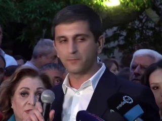 Сторонники Додыча и Роба устроили акцию у ЦИК после проигрыша на выборах