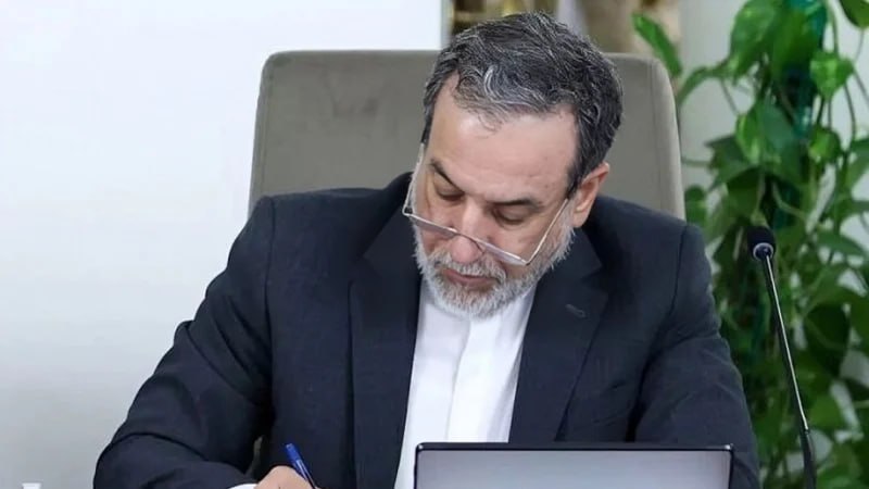 Глава МИД Ирана Аракчи раскритиковал американского чиновника после исключения сборной из ЧМ