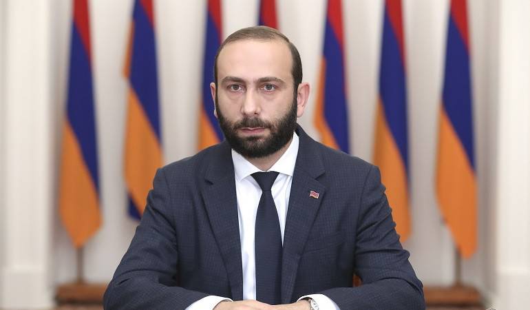 Глава МИД Армении Арарат Мирзоян уходит в двухнедельный отпуск