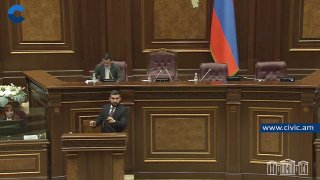 Ваагн Алексанян связал уход оппозиции из парламента с попыткой передать взятки соратникам в тюрьме