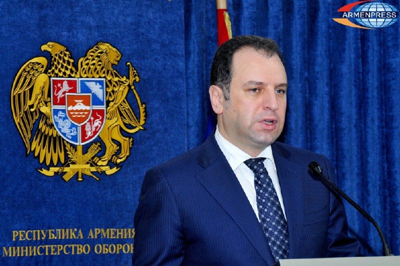 Экс-министр обороны Армении Виген Саргсян объявлен в розыск и арестован